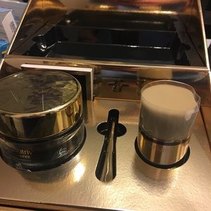 New in box! Estee lauder mask